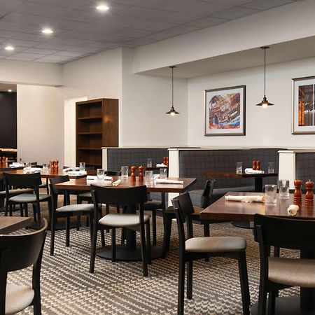Doubletree By Hilton Pittsburgh Airport Hotel Moon Township Buitenkant foto