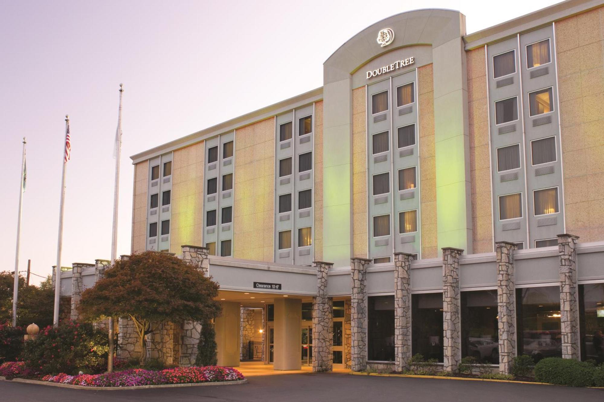 Doubletree By Hilton Pittsburgh Airport Hotel Moon Township Buitenkant foto
